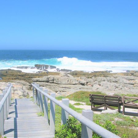 Beachfront House - Hermanus Whale View Villa Exterior photo