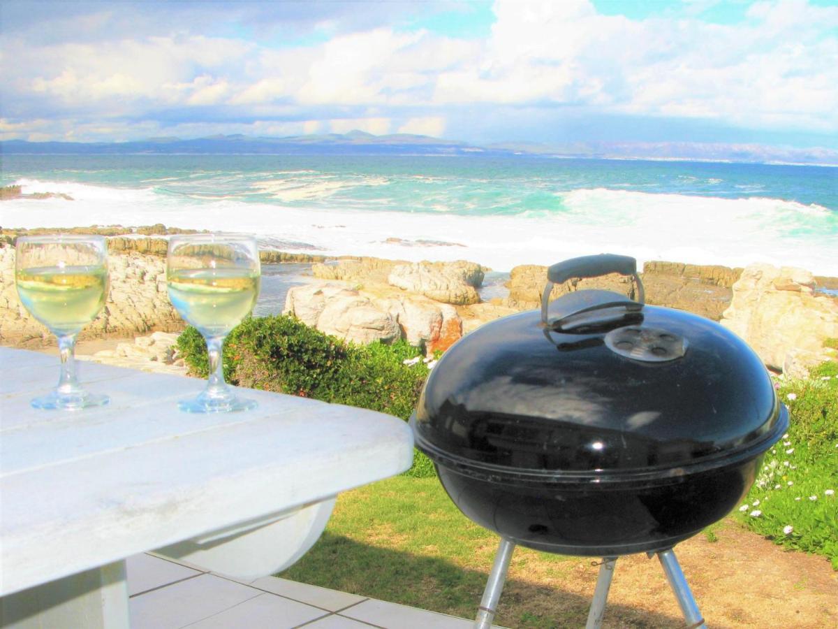 Beachfront House - Hermanus Whale View Villa Exterior photo