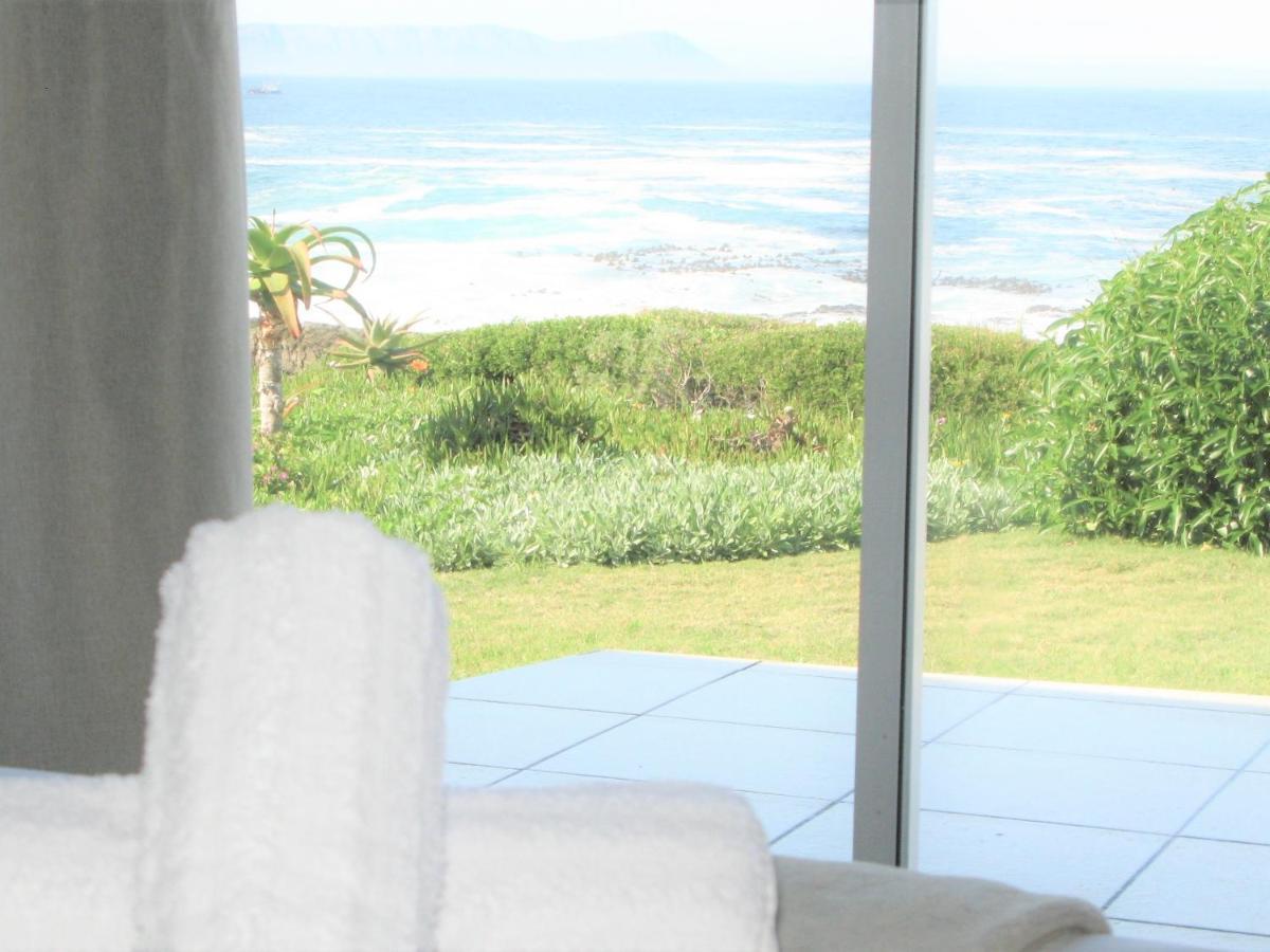 Beachfront House - Hermanus Whale View Villa Exterior photo